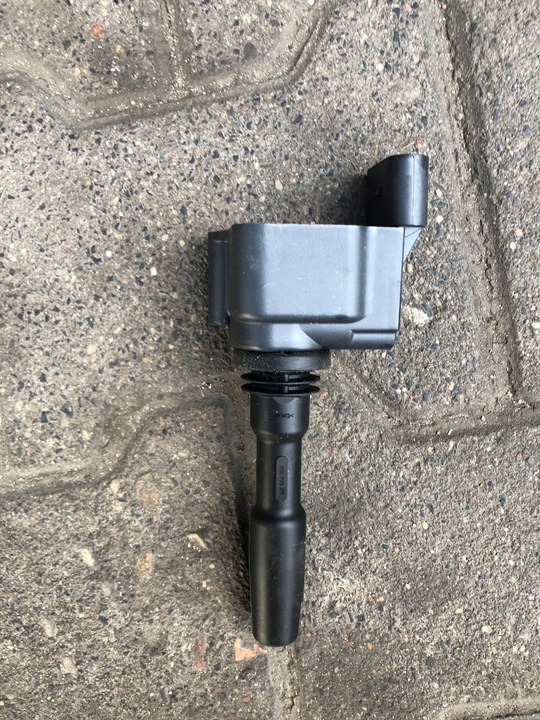 фото №1, Audi q3 83a 1.5 котушка запалювання 05e905110 5.000km