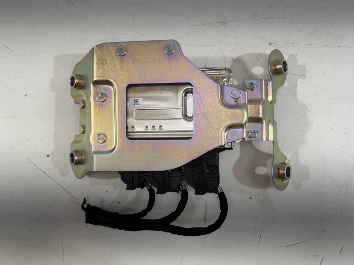 фото №8, Блок управления двигателем (ecu) renault megane 5 v e-tech 237d40551r 0261s1057k