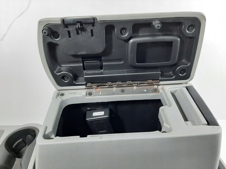 фото №14, Dodge durango ii рестайлинг 07r туннель средний подлокотник