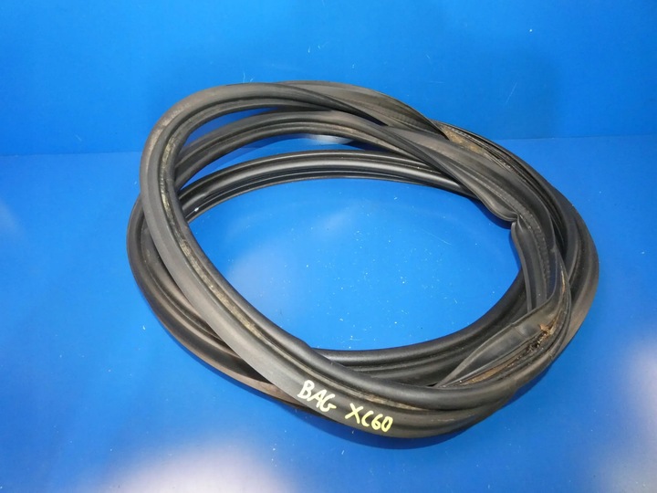 фото №1, Volvo xc60 i прокладка кузовная крышки багажника зад задняя