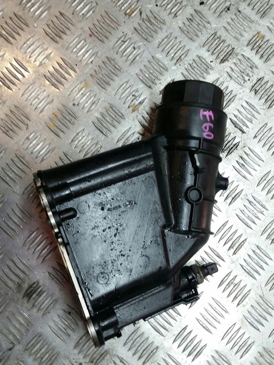 фото №1, Радіаторів масла корпус bmw e60 e90 e87 n47 2.0 d