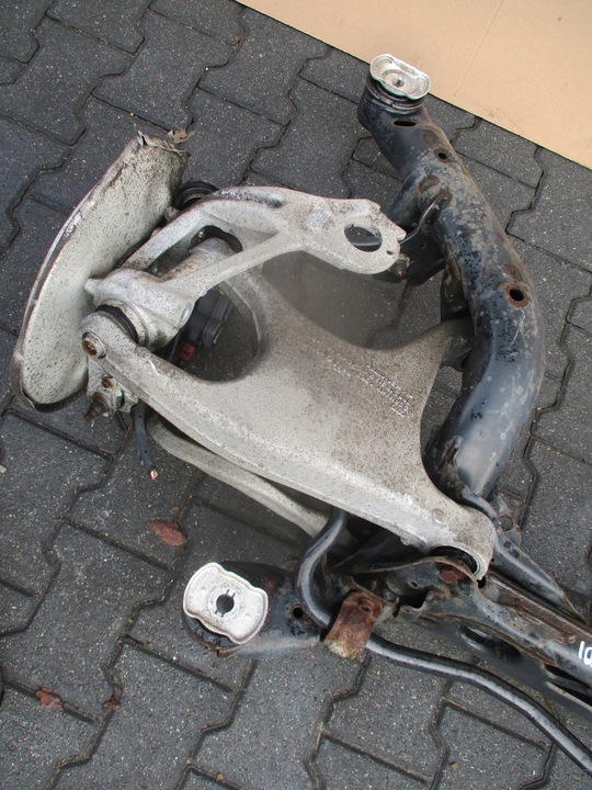 фото №14, Ось балка подвешивание зад задние тележка зад задний audi a6 c7 3.0 tdi универсал