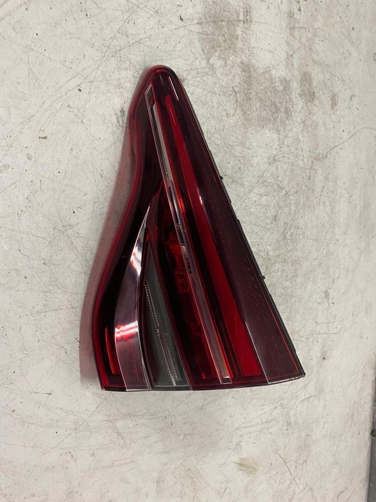 фото №1, Renault clio v лампа правые зад led hb 265504450r