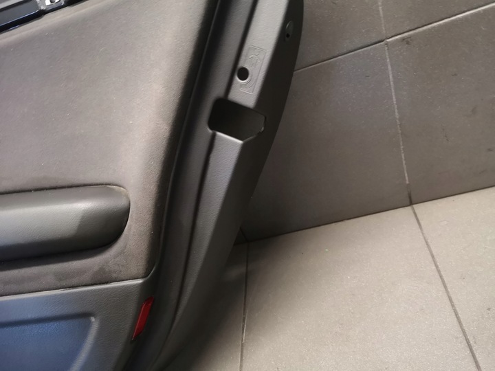 фото №6, Боковина дверь правые зад audi a4 b7 8e0867306