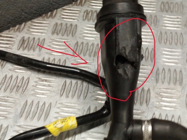 фото №11, Bmw (oem) 7393506 6' g32 заливная горловина шланг adblue