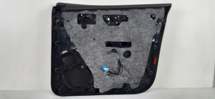 фото №7, Audi q8 боковина дверь левый перед 4m8.868.017