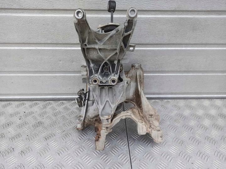 фото №5, Audi a5 8w кронштейн лапи правая 2.0 tdi 8w0199372cd