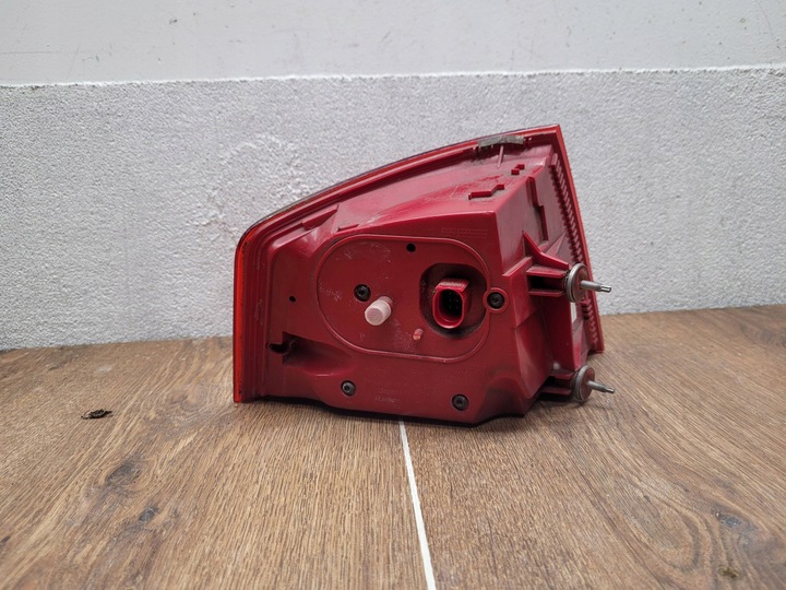 фото №7, Audi a8 s8 d3 4e рестайлінг лампа зад задня права праві