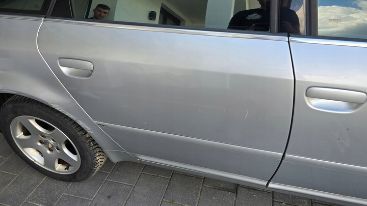 фото №2, Дверь правые левая зад правые левая audi a6 c5 1997 -2004 цвет ly7w