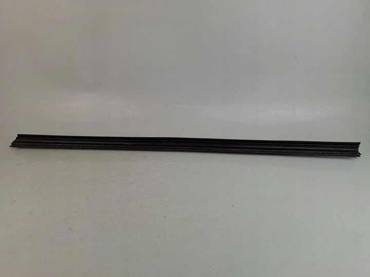 фото №6, Mercedes-benz gla w156 2014 права сторона прокладка скла двері передніх