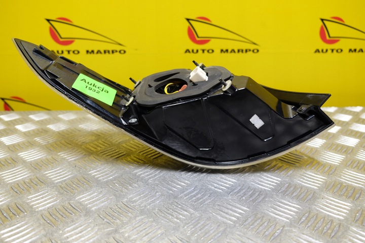 фото №13, Hyundai sonata гібрид 2015- лампа зад права usa