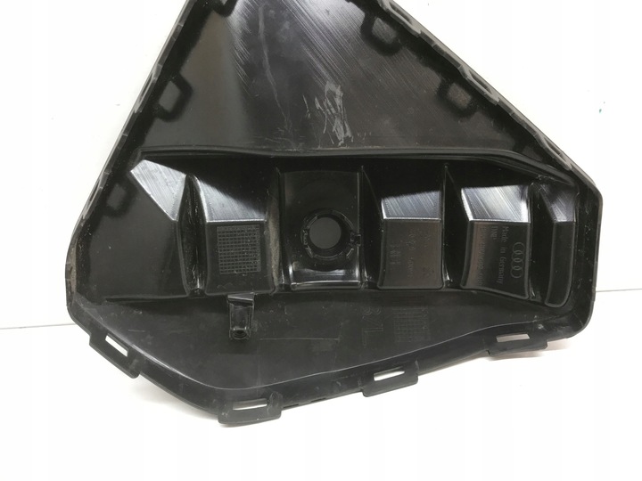 фото №8, Audi q4 e-tron решітка бампера права 89a807682