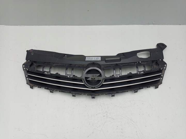 фото №10, Opel astra h iii 3 рестайлинг 2006- решётка радиатора перед 13225775 ÷