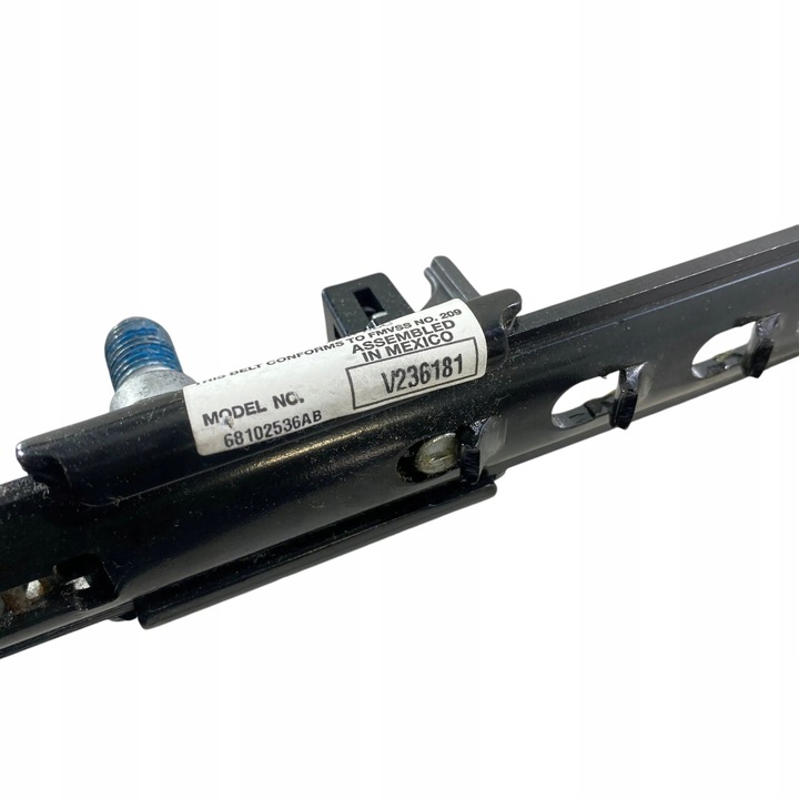 фото №7, Alfa romeo stelvio 2019 шина регулювання ременя безпеки