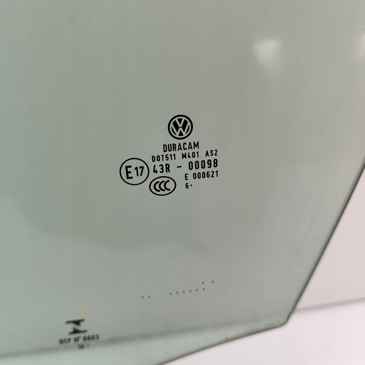 фото №8, Volkswagen passat b8 2017 перед сторона ліва скло двері передніх