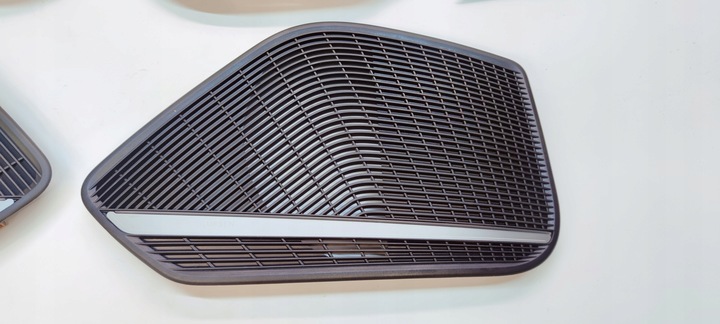 фото №7, Решітки комплект audi a4 b9 bang & olufsen