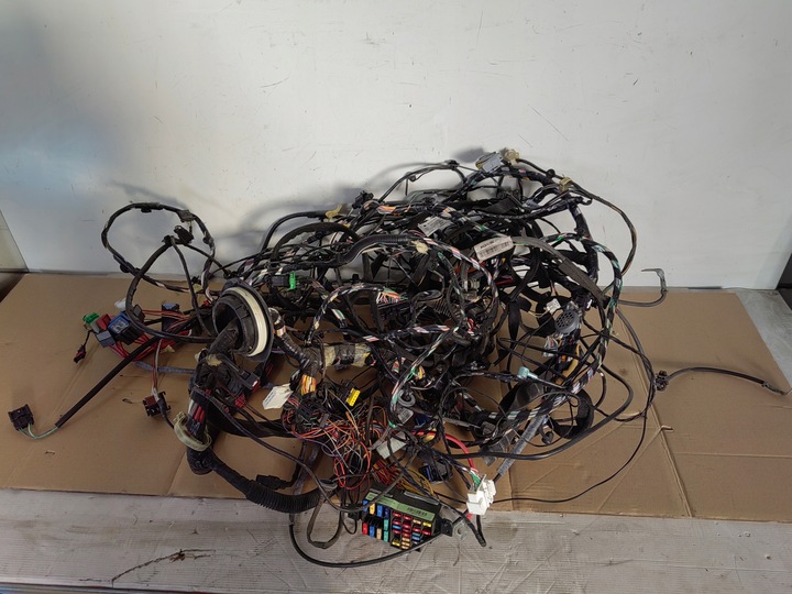 фото №1, Dacia duster установка камери двигуна автомобілі