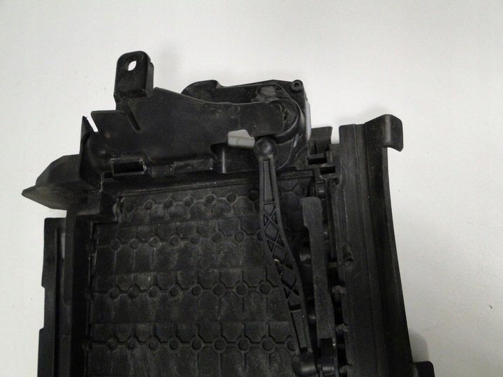 фото №9, Mercede e 213 238 cls 257 eqc n293 ролета жалюзи руль воздуха