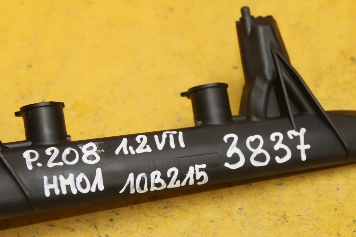 фото №7, Топливная рейка peugeot 208 9676020480 1.2 vti