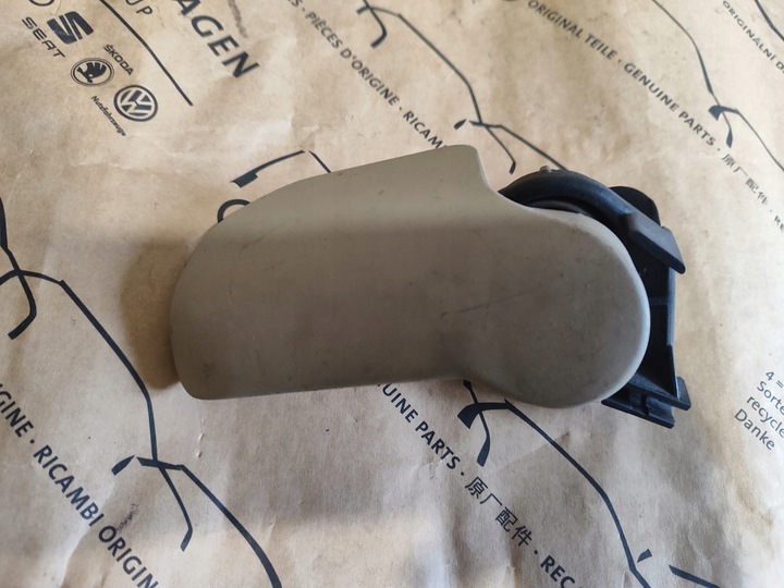 фото №7, Audi a6 c6 рычаг открывания капота 4f1823533c