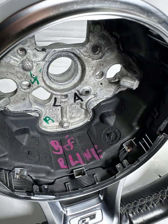 фото №6, Passat b8 r-line руль кожаный мультифункция лепестки