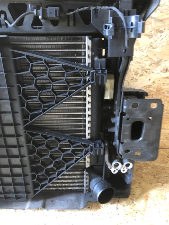 фото №10, Pas переднє радіатор volkswagen polo 6r