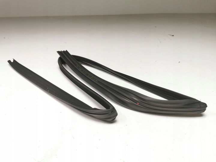 фото №6, Прокладка скла двері ford fiesta 2008-2019 оригінальний номер 1673052