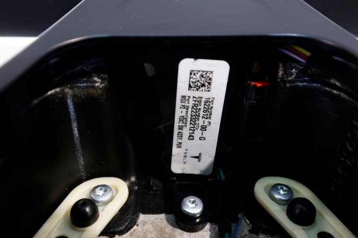 фото №7, Tesla модель s x руль yoke plaid подушка подушка 1622612-00-g оригинал