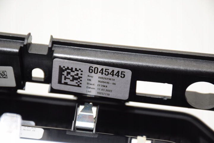 фото №15, Bmw 7 g70 планка декоративна панелі розподільчої тунелю dekor карбон fibre