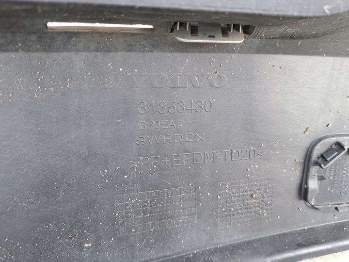 фото №10, Volvo xc90 ii спойлер накладка бампера зад 31353430