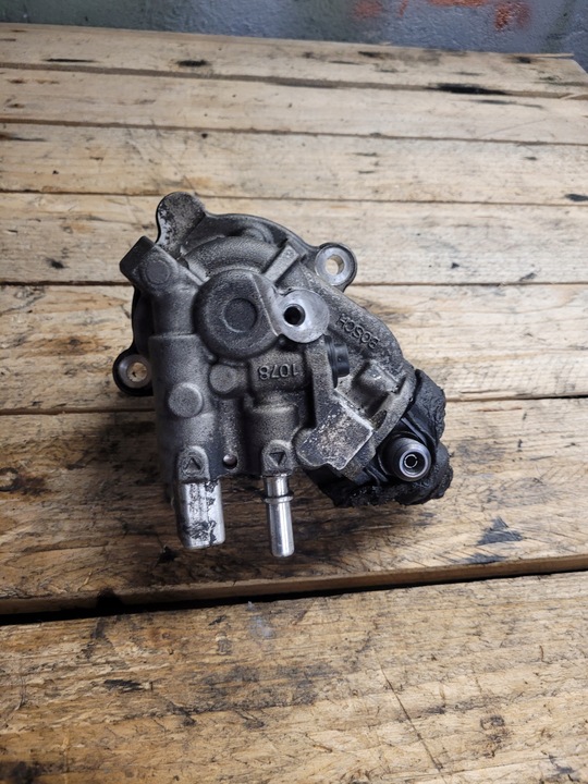 фото №6, Bmw f10 f20 f30 насос впрыскивающий 8511626 2.0d