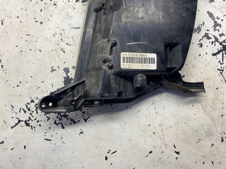 фото №9, Tesla s галоген правий перед 102401900a