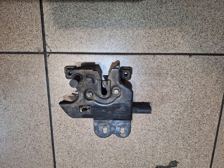 фото №1, Замок засув капота audi a6 s6 c5 4.2 v8