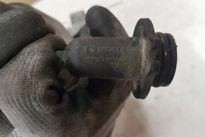 фото №7, Крепление фильтра масла ford galaxy iii ck 6790862670 2.0l дизель 110kw