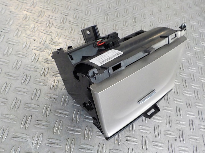 фото №6, Grand cherokee wk2 бардачок пепельница