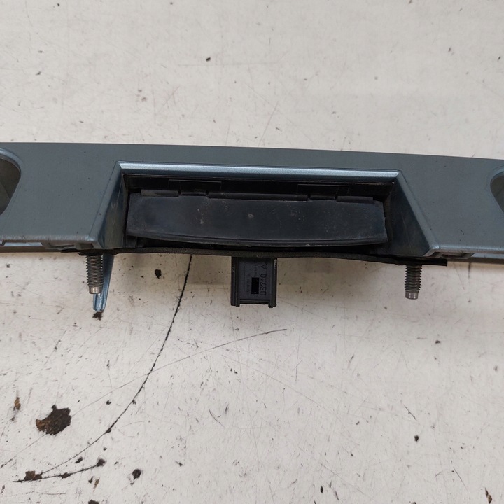 фото №8, Peugeot 5008 накладка крышки + микровыключатель код lak. kgyc 9684414777