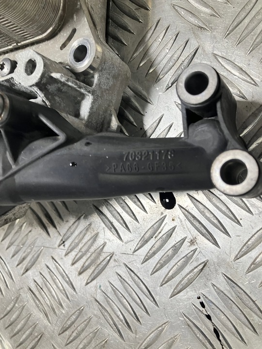 фото №5, Радіатор масла mercedes gla x156 2.2 cdi 651