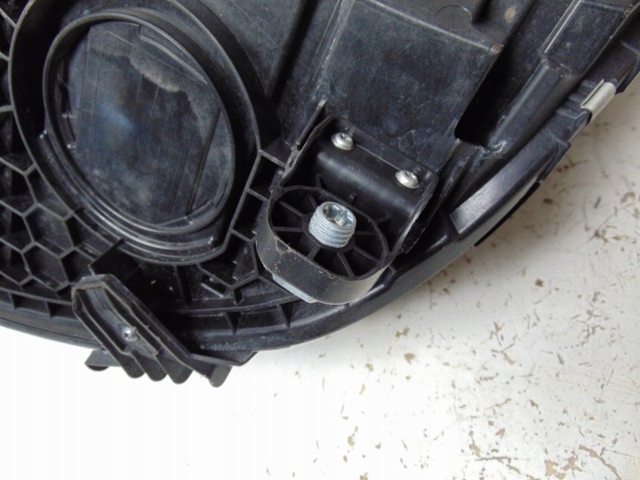 фото №15, Фара права перед mercedes w206 a2069060803 європа