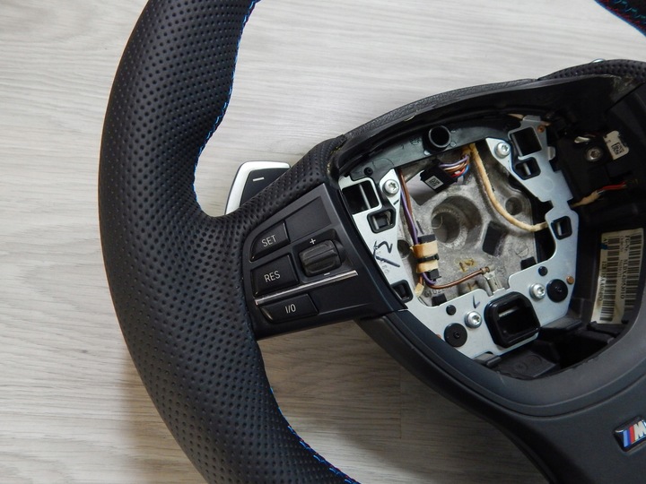 фото №10, Bmw f10 f11 f12 f01 f02 f06 f07 руль sport м-пакет лепестки