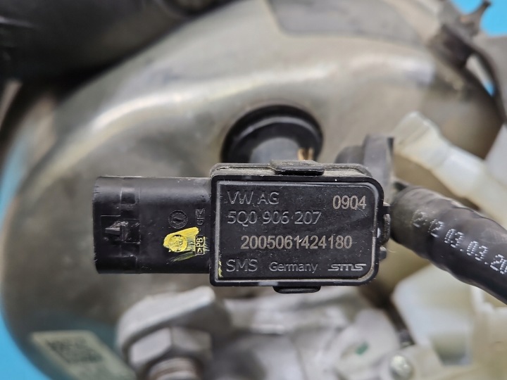 фото №7, Вакуумний підсилювач гальм (серво) audi a4 b9 8w0612103k 2.0 tdi