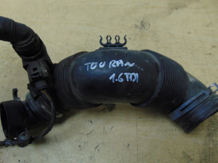 фото №5, Труба воздуховод воздуха vw touran ii 2010- 1.6 tdi 3c0129654ag