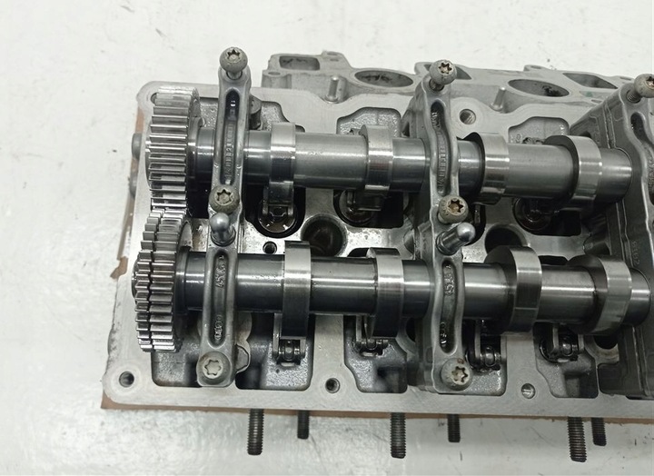 фото №7, Головка левая з распредвалы audi a6 a7 q5 3.0 tdi biturbo cgq 0593as / 059.3.as