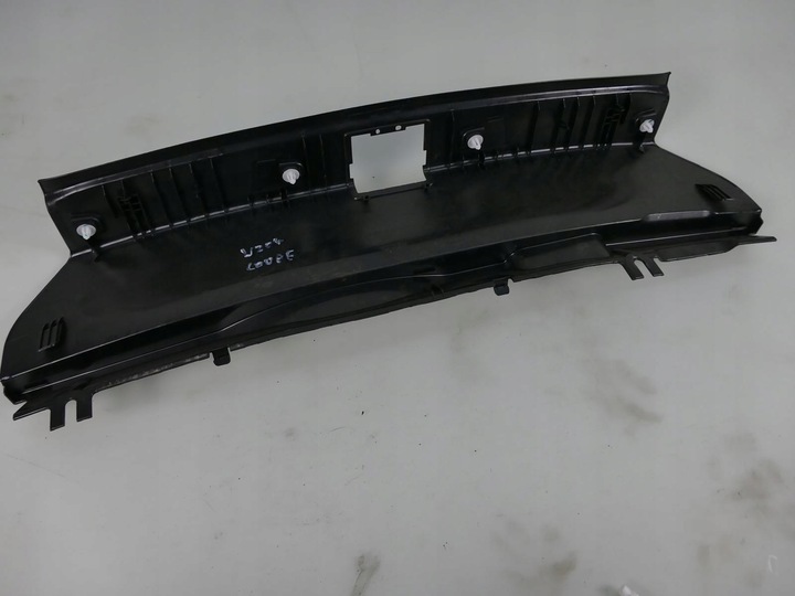 фото №1, Mercedes c c204 рестайлинг защита порога замка ремня зад w204 купе 2-дверь