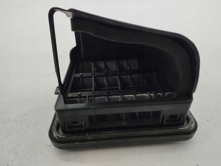 фото №6, Audi a7 s7 4g 2011 решётка вентиляционная pod бампером задний