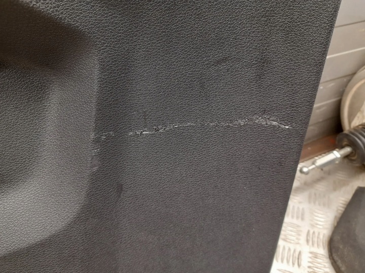 фото №12, Audi q8 4m8861325 задній обшивки багажника