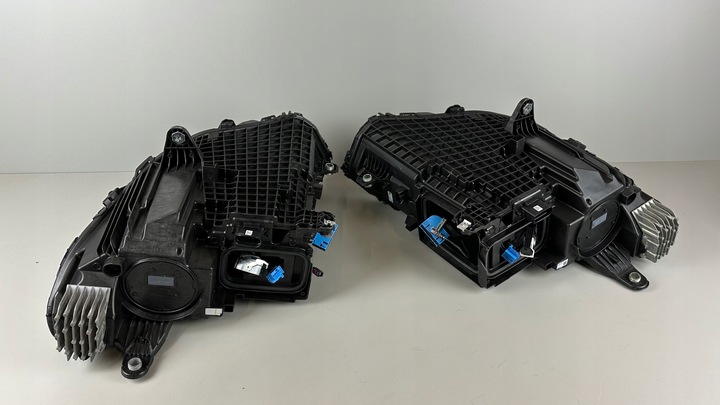 фото №10, Mercedes 296 eqs suv лампа ліва права digital light a2969062502 a2969062602