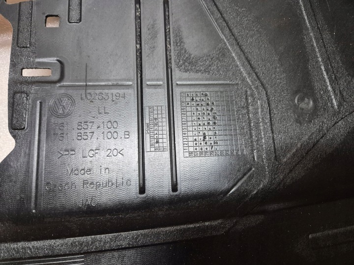 фото №9, Vw touareg iii 761857100b консоль head up 3 різні кольори обшивка оригінал