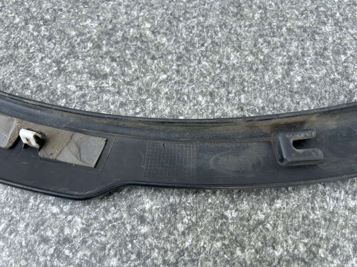 фото №7, Молдинг крыльев левые перед lh land rover discovery 5 l462 hy32-16a075-ae