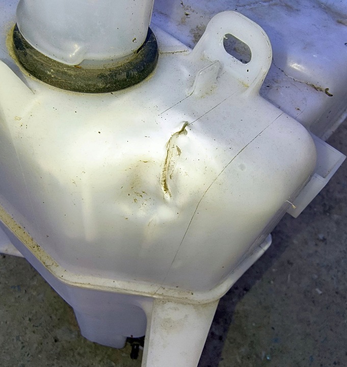 фото №8, Lexus ct 200h рестайлінг бачок склоомивача скло світла 3 насоса реле