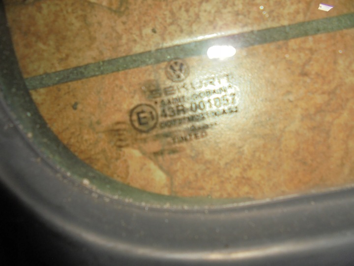 фото №6, Golf iv 1.6b hb стекло малый правые левый зад